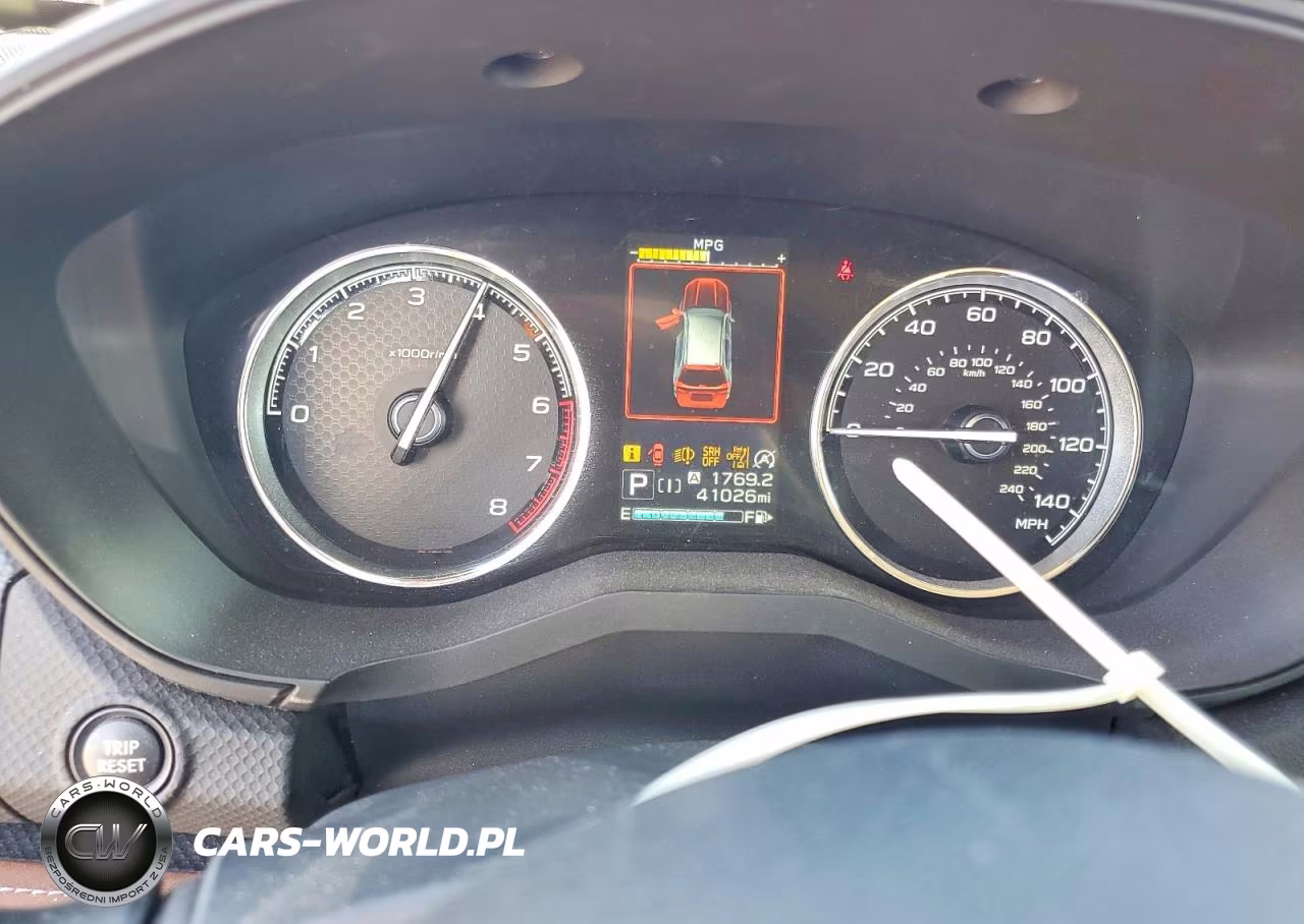 2022 Subaru Forester Touring VIN:JF2SKARC1NH415800 - 9