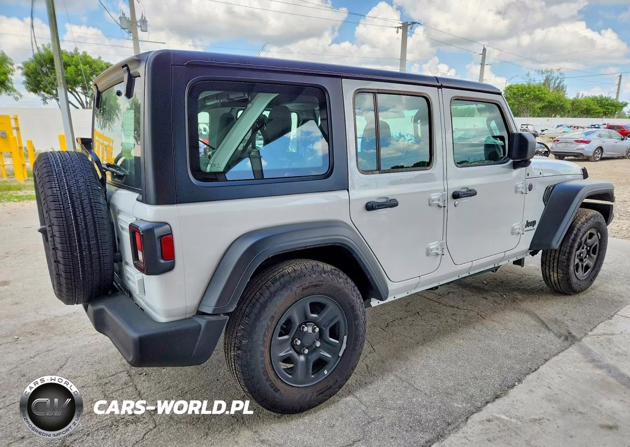 2025 Jeep Wrangler Sport VIN:1C4PJXDN7SW626042 - 3