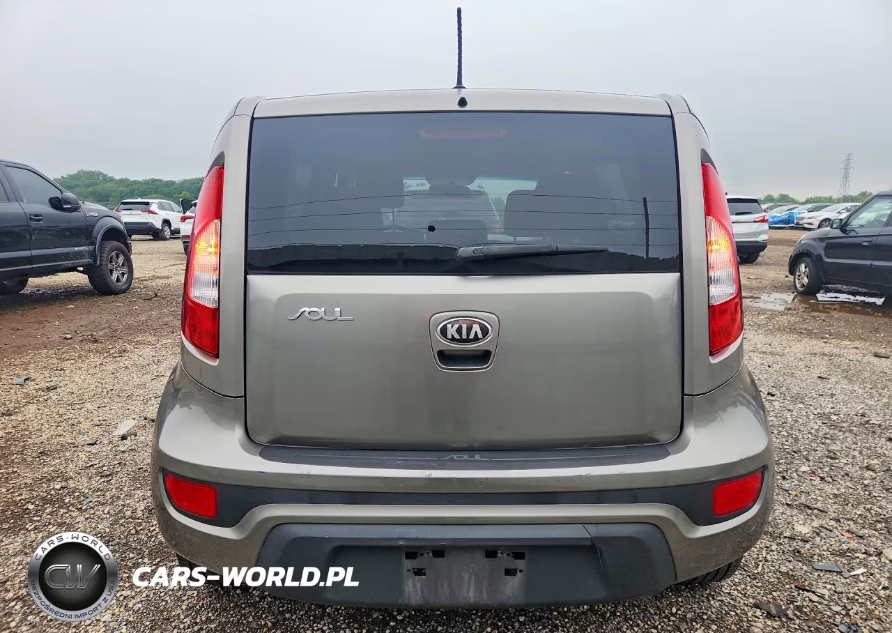 2013 Kia Soul Base VIN:KNDJT2A52D7517072 - 6