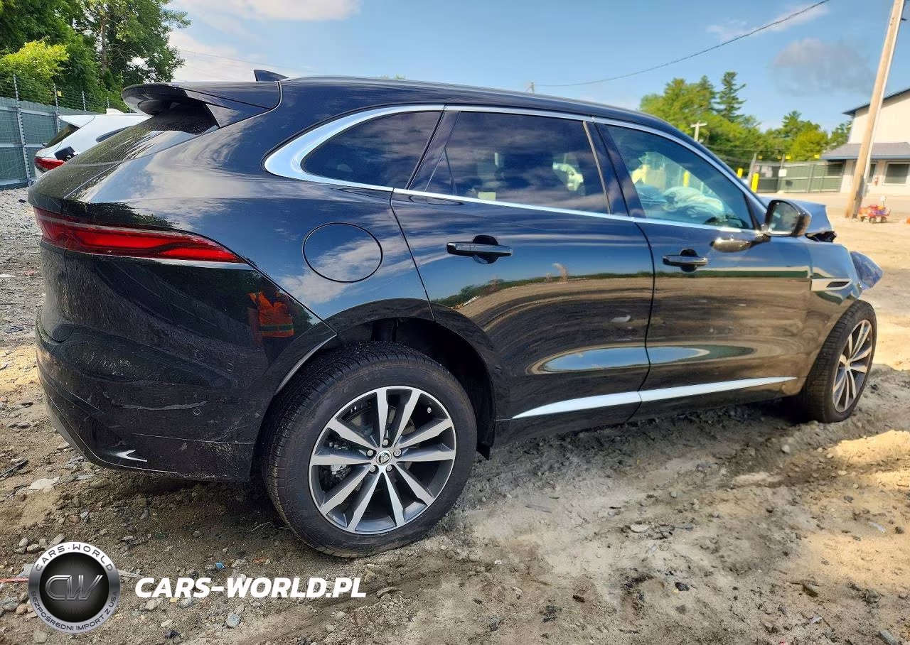 2025 Jaguar F-Pace R-Dynamic S VIN:SADCT2EX8SA754187 - 3