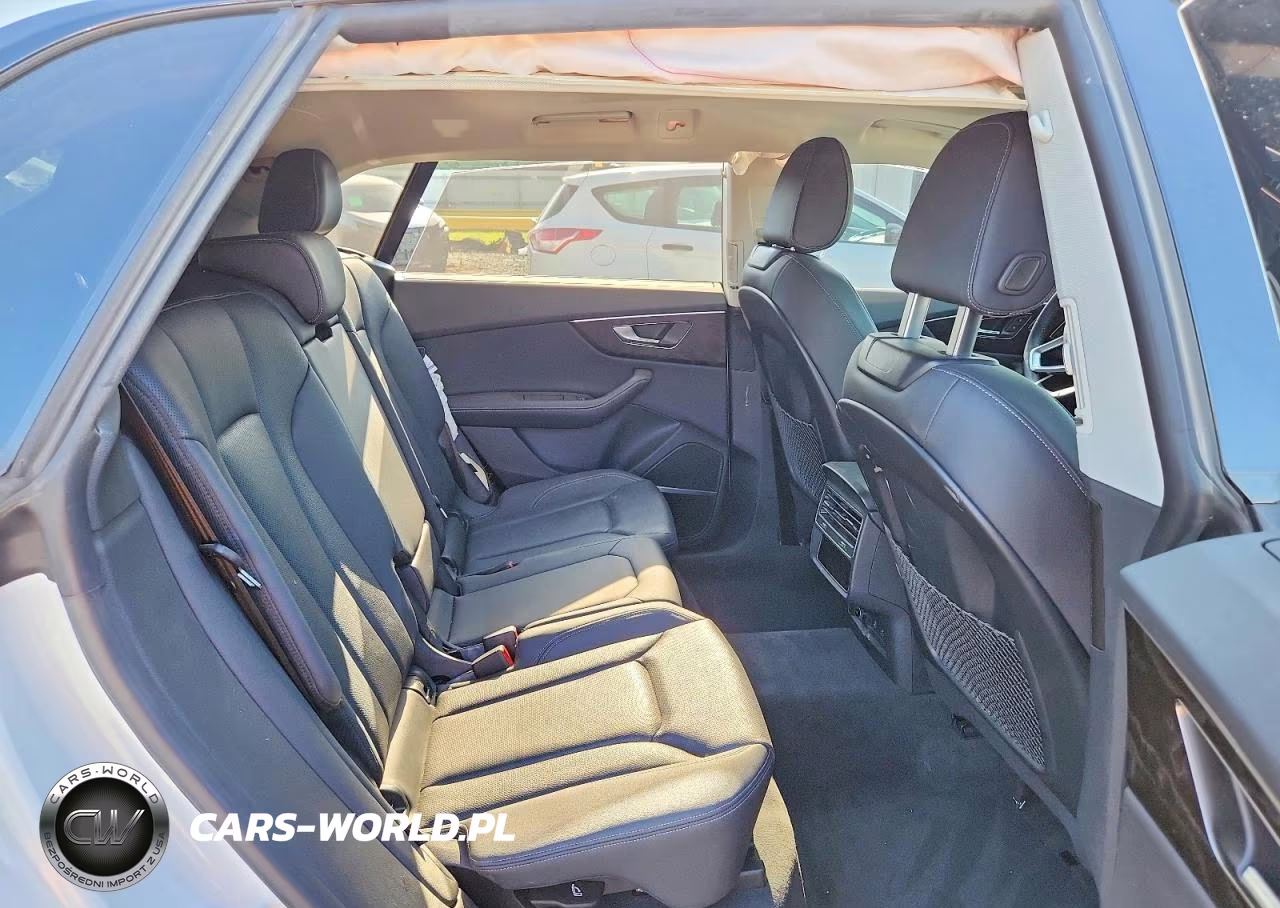 2023 Audi Q8 Prestige S-Line VIN:WA1FVBF14PD016657 - 10