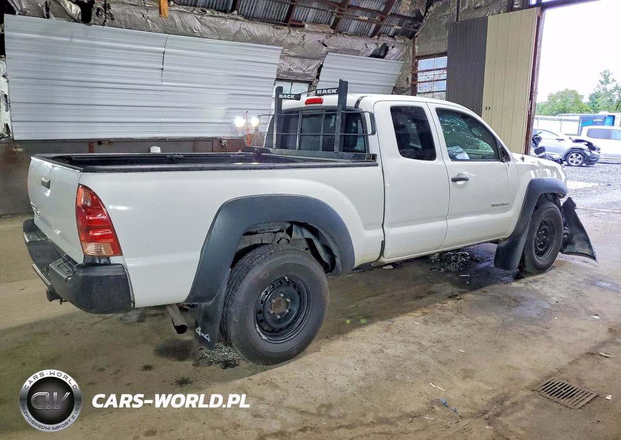 2014 Toyota Tacoma Base VIN:5TFUX4EN1EX025920 - 3