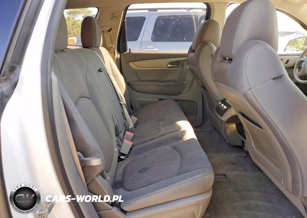 2017 Chevrolet Traverse Ls VIN:1GNKVFKD7HJ324573 - 11