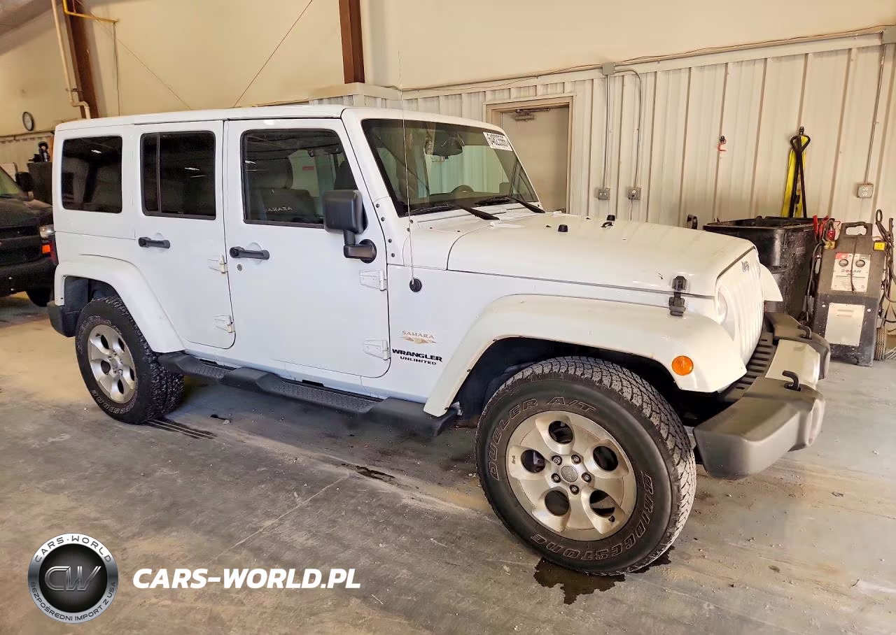 2013 Jeep Wrangler Unlimited Sahara VIN:1C4BJWEG8DL545916 - 4