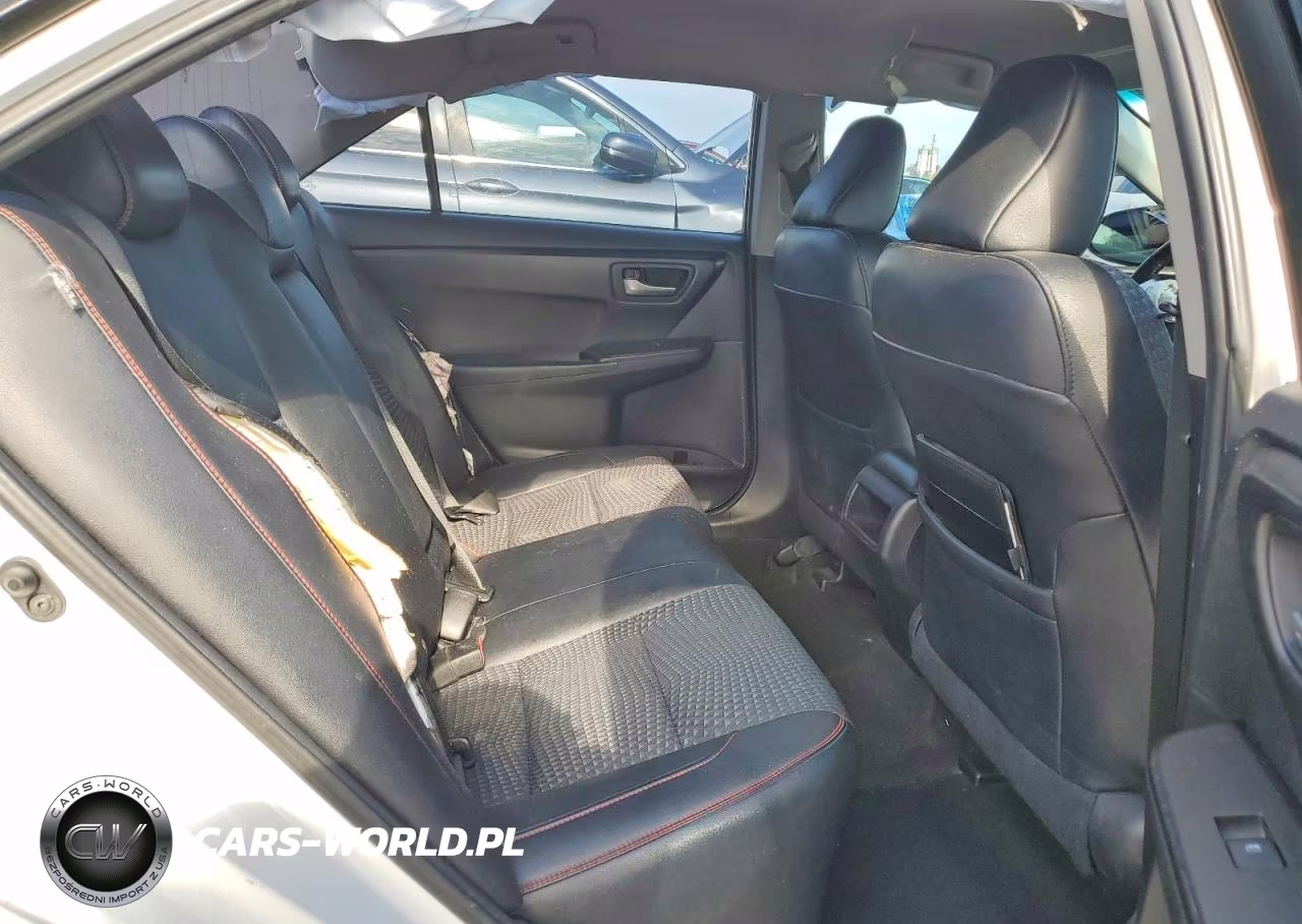2015 Toyota Camry Se VIN:4T1BF1FK3FU929621 - 10
