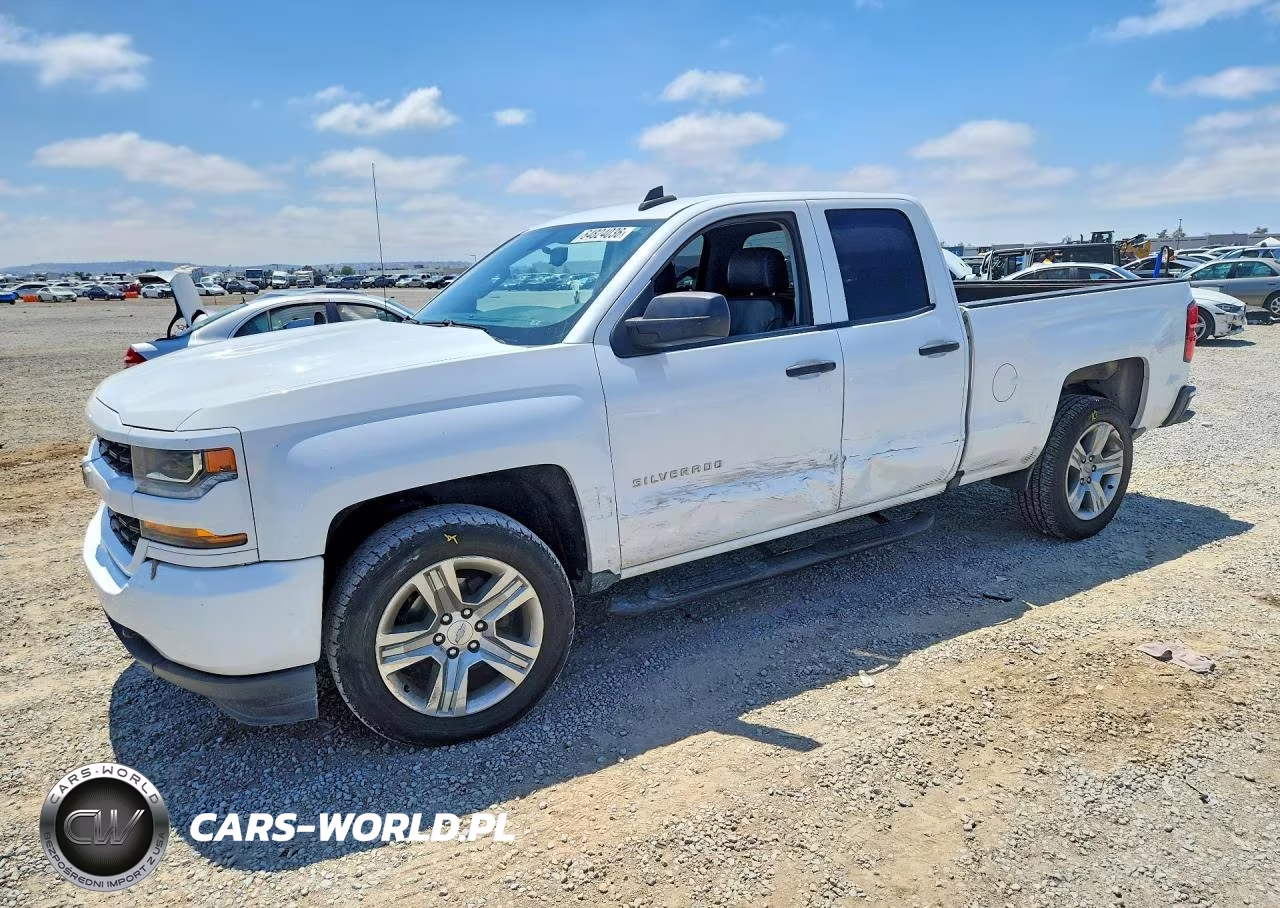 2017 Chevrolet Silverado C1500 Custom – zdjęcie 1 z 12