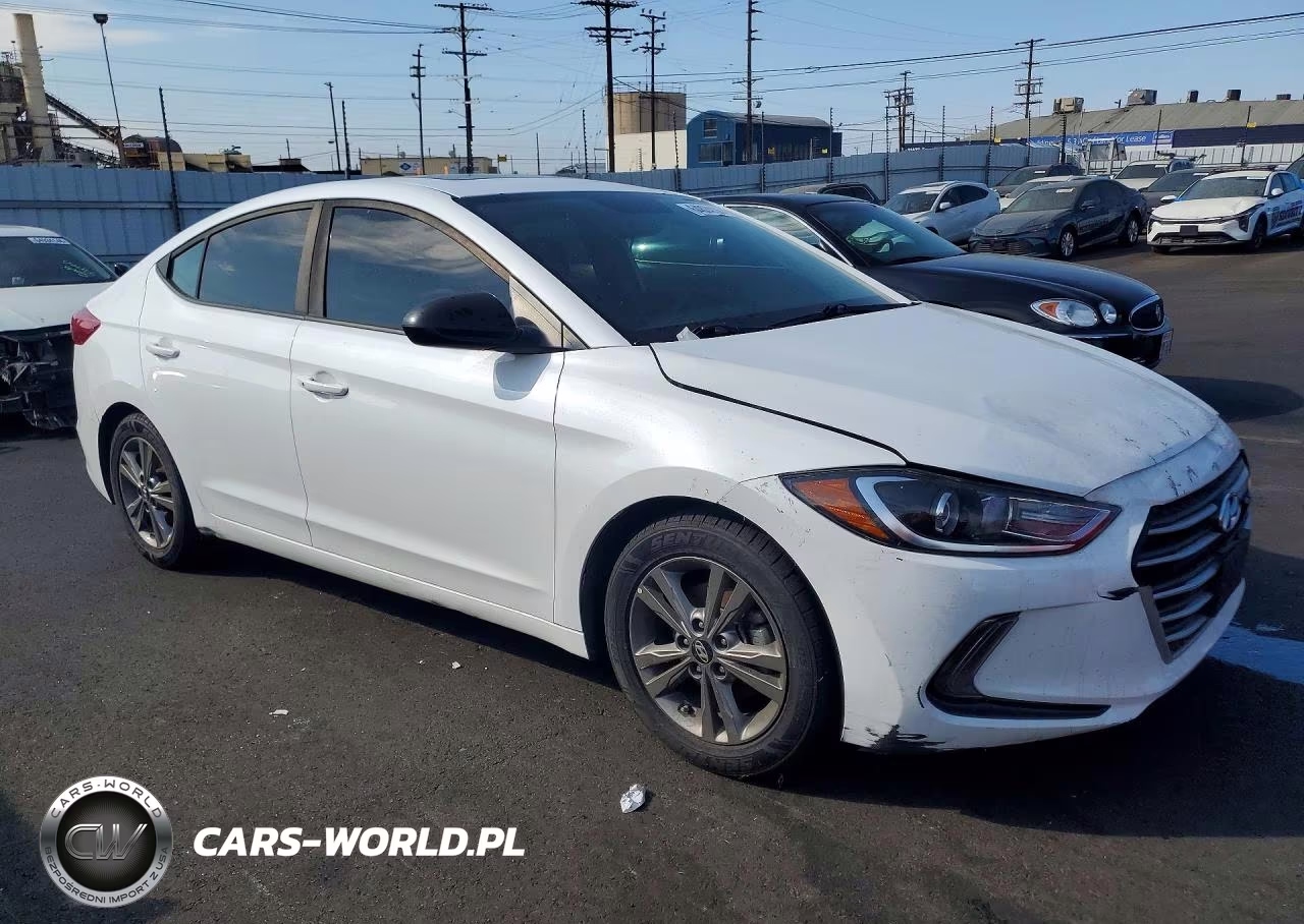2018 Hyundai Elantra Value Edition VIN:5NPD84LF9JH397147 - 4