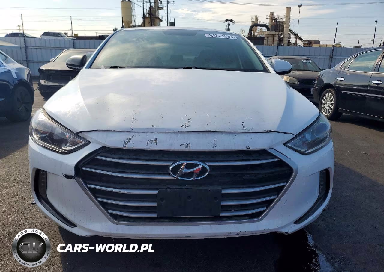 2018 Hyundai Elantra Value Edition VIN:5NPD84LF9JH397147 - 5