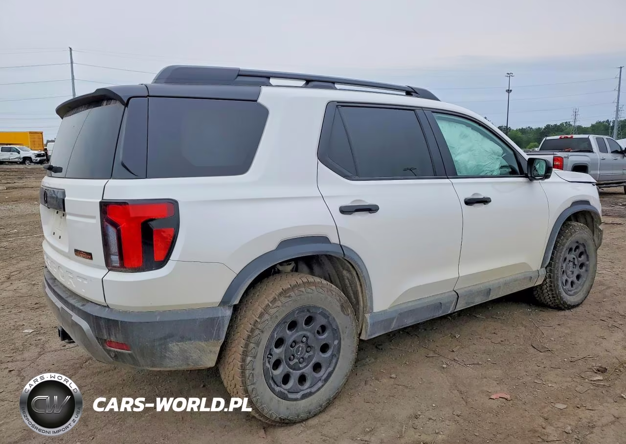2026 Honda Passport Trailsport Elite VIN:5FNYF9H81TB031568 - 3