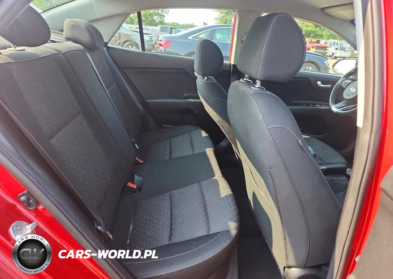 2018 Kia Rio S VIN:3KPA24AB4JE095256 - 10