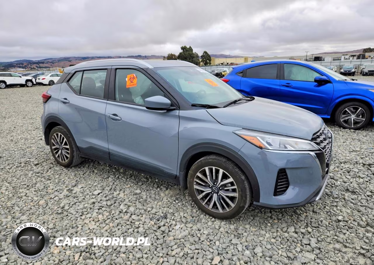 2023 Nissan Kicks Sv VIN:3N1CP5CV7PL572986 - 4