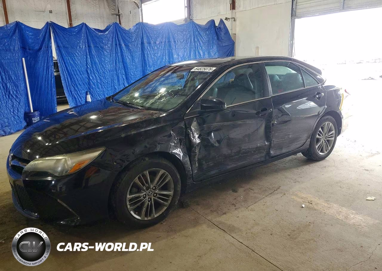 2015 Toyota Camry Se – zdjęcie 1 z 12