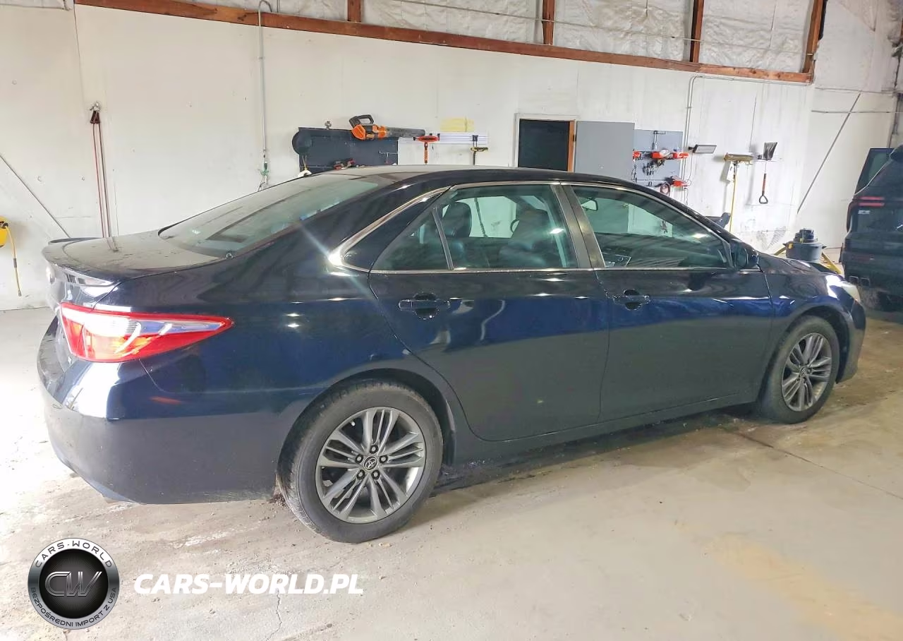 2015 Toyota Camry Se VIN:4T1BF1FKXFU931558 - 3