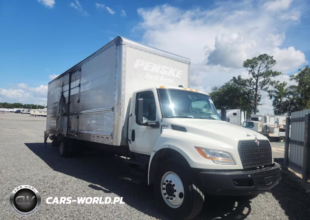 2025 International Mv607 Box Truck