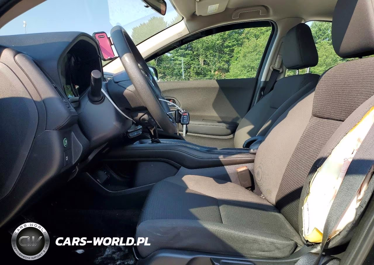 2021 Honda Hr-V Lx VIN:3CZRU6H38MM725758 - 7