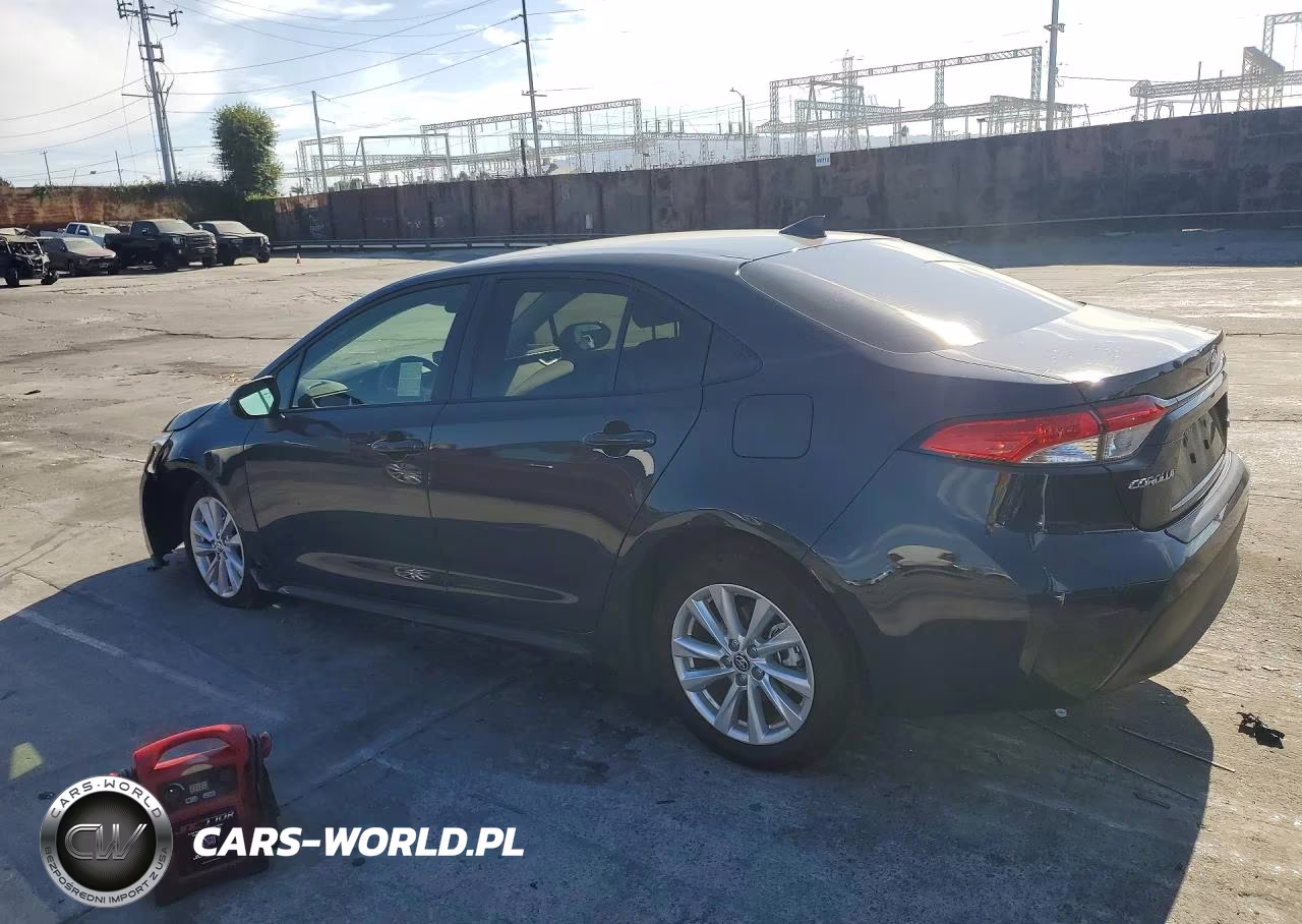 2024 Toyota Corolla Hybrid Le VIN:JTDBCMFE2R3060108 - 2