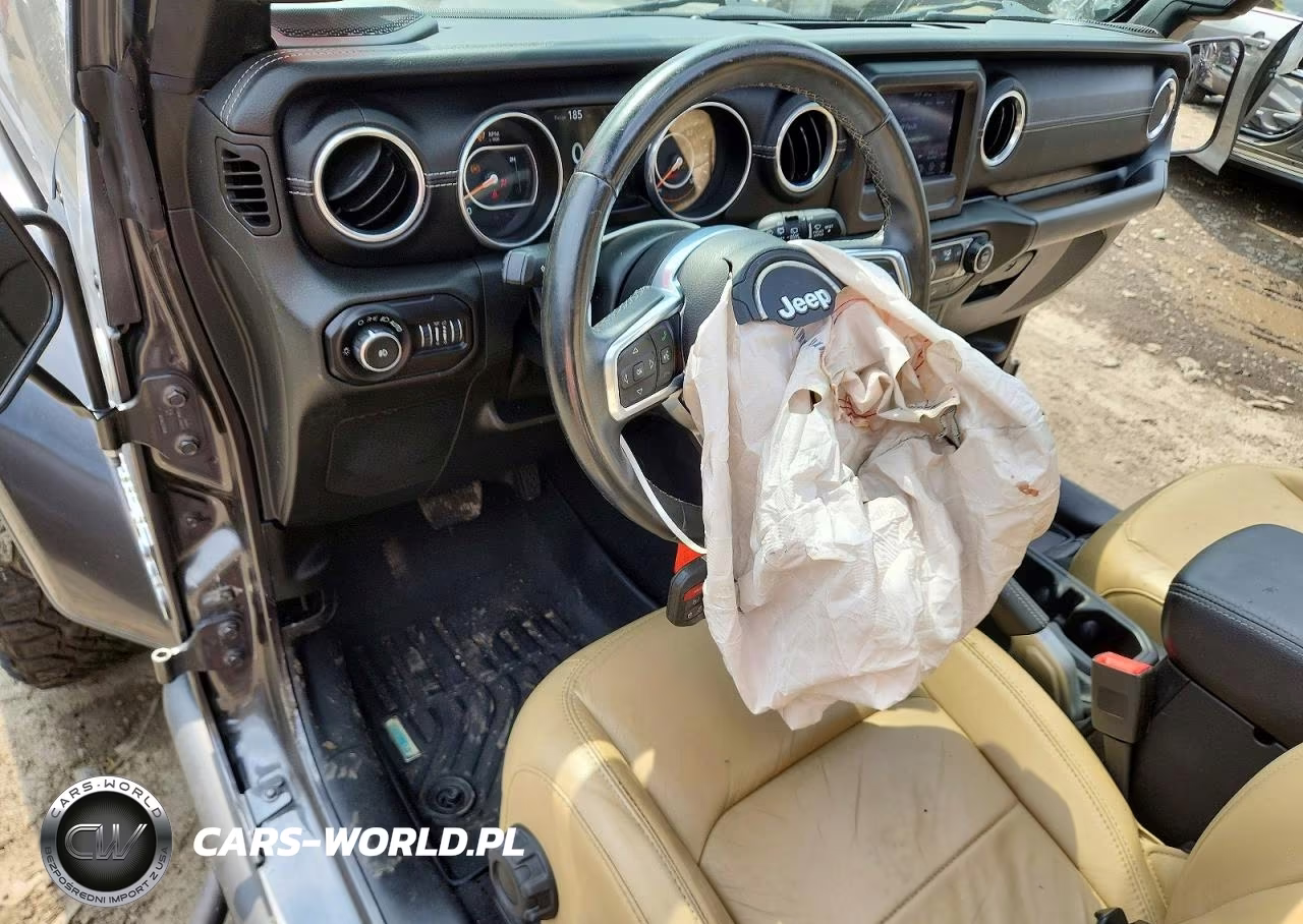 2018 Jeep Wrangler Unlimited Sahara VIN:1C4HJXEG5JW134256 - 8