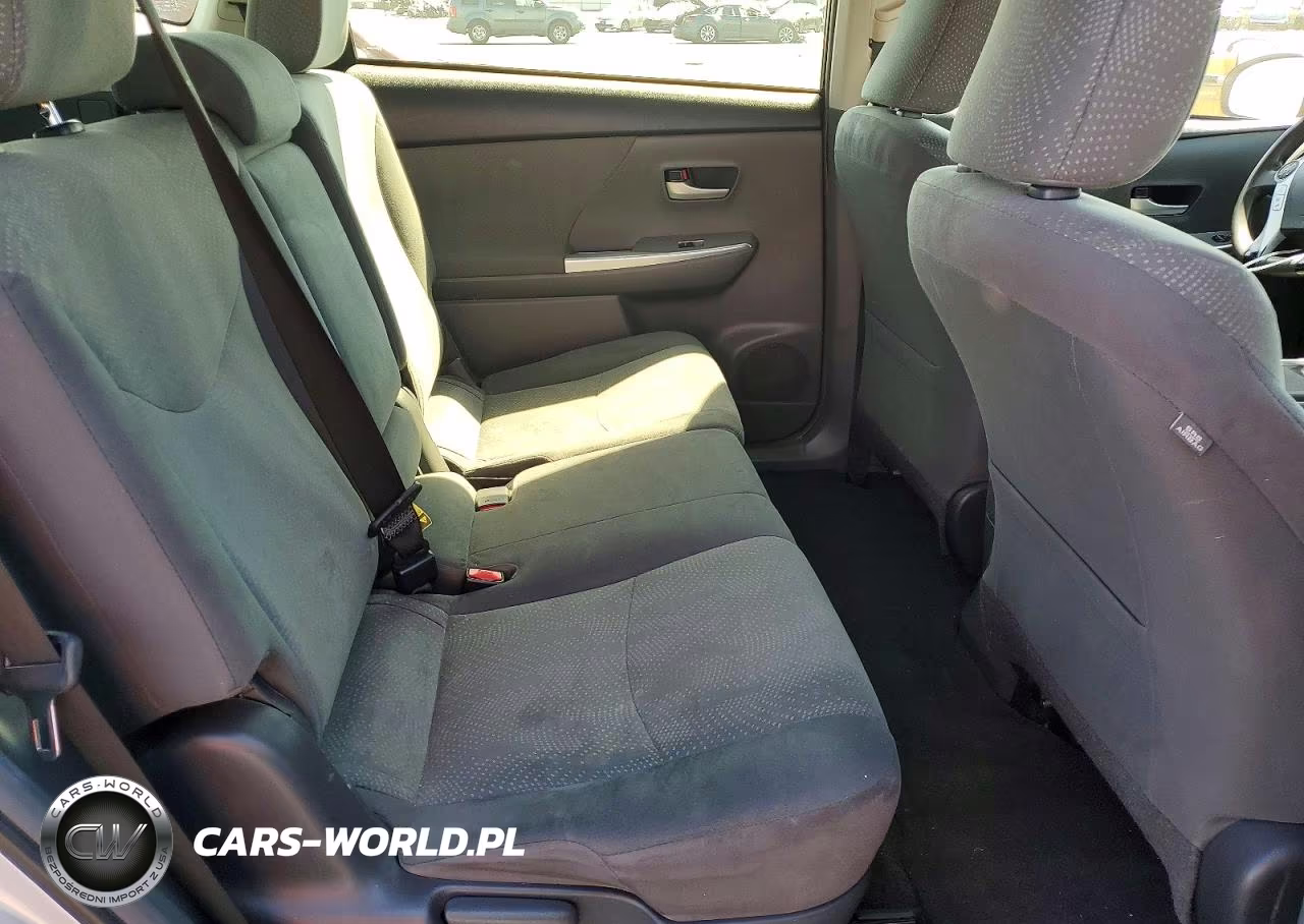 2013 Toyota Prius V Three VIN:JTDZN3EU3D3233011 - 10