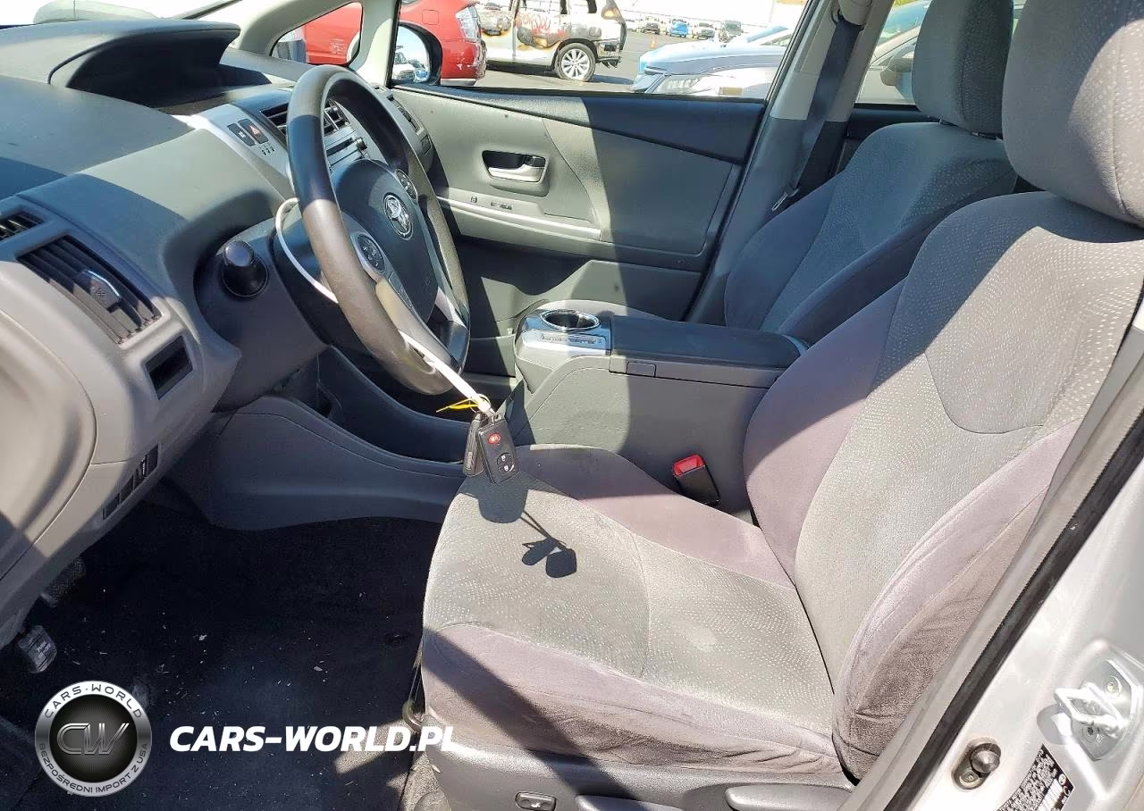 2013 Toyota Prius V Three VIN:JTDZN3EU3D3233011 - 7