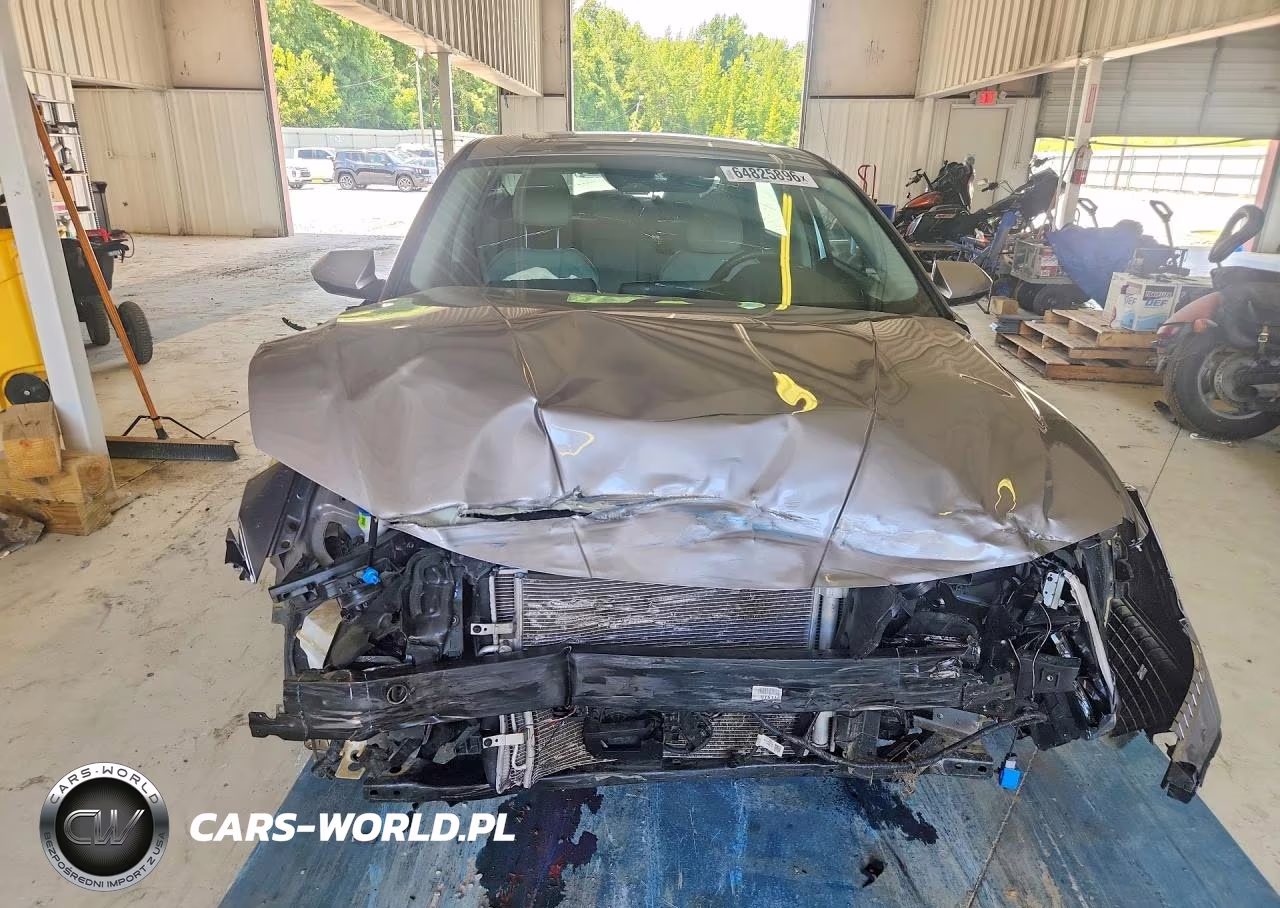 2025 Hyundai Elantra Limited VIN:KMHLN4DJ2SU174457 - 5