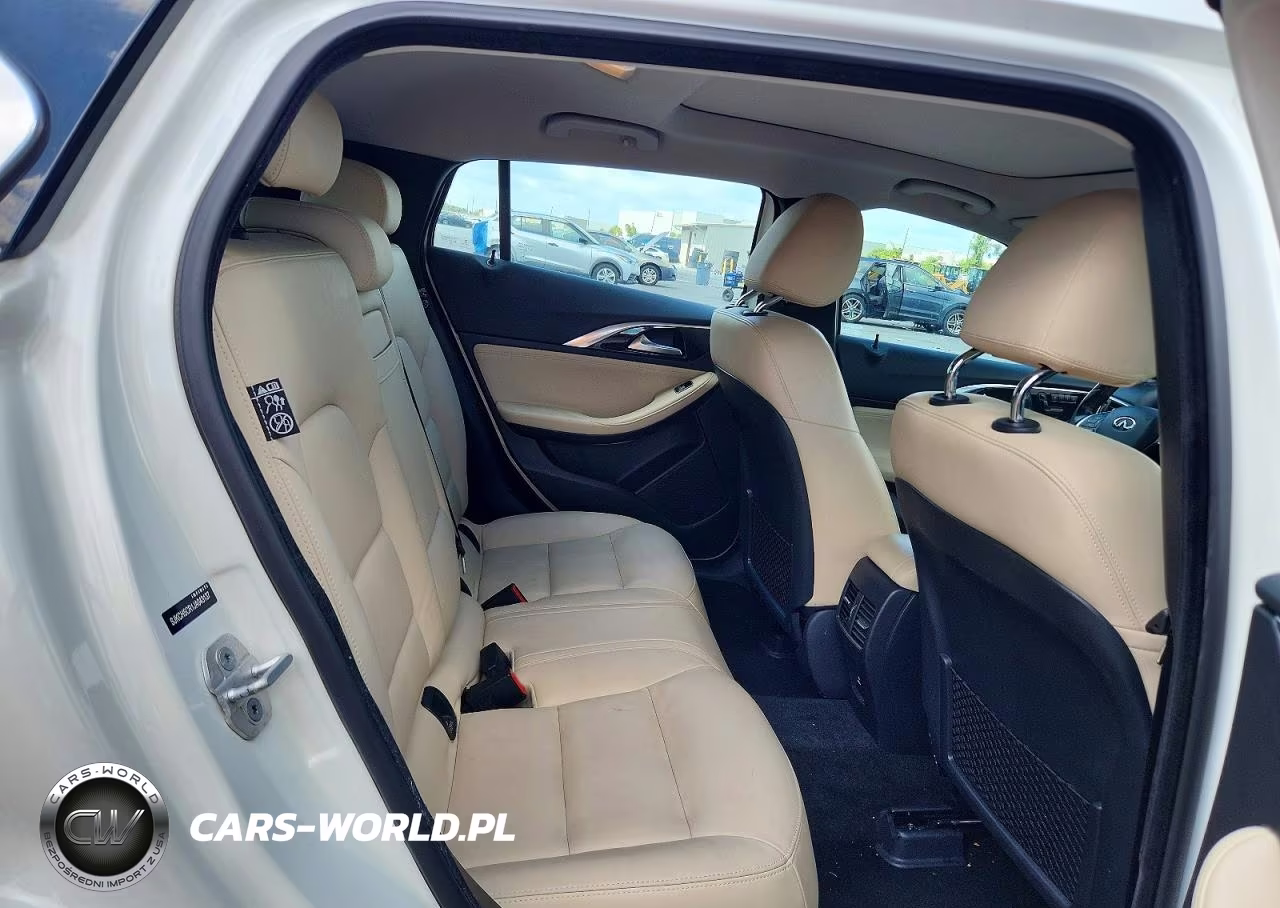 2018 Infiniti Qx30 Premium VIN:SJKCH5CR1JA043137 - 10