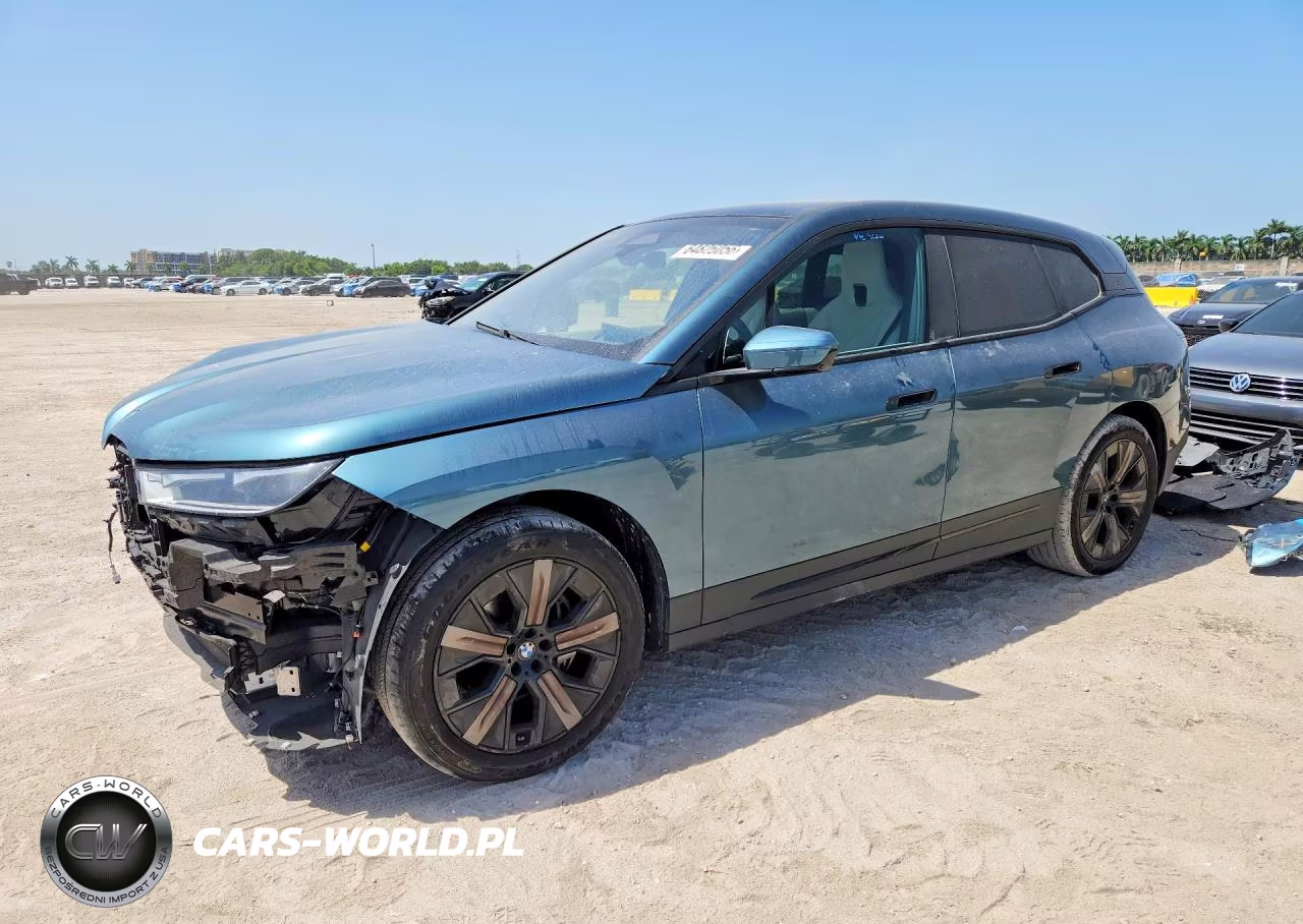 2025 BMW Ix xDrive50