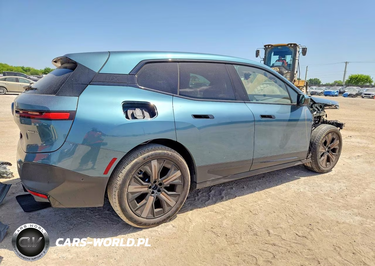 2025 BMW Ix xDrive50 VIN:WB523CF09SCT23050 - 3