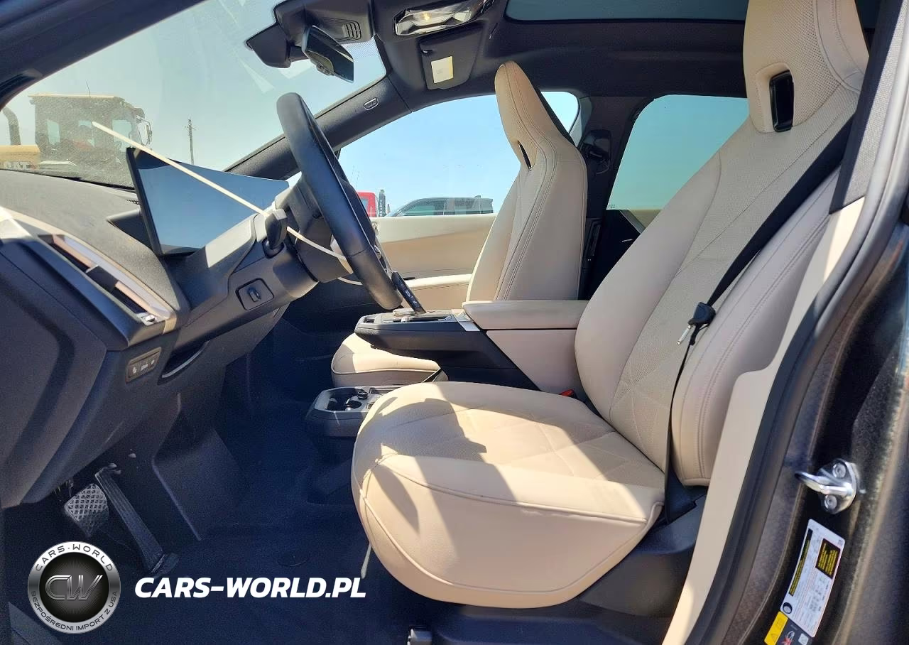 2025 BMW Ix xDrive50 VIN:WB523CF09SCT23050 - 7