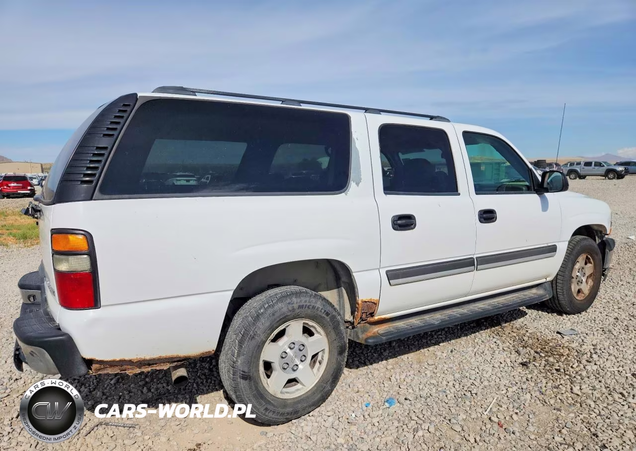 2004 Chevrolet Suburban K1500 VIN:1GNFK16ZX4R278008 - 3