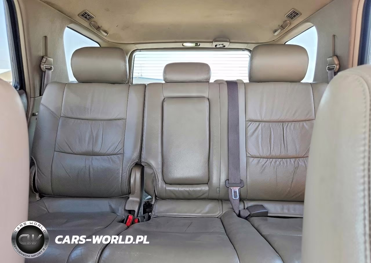 2002 Toyota Sequoia Limited VIN:5TDBT48A42S119013 - 10