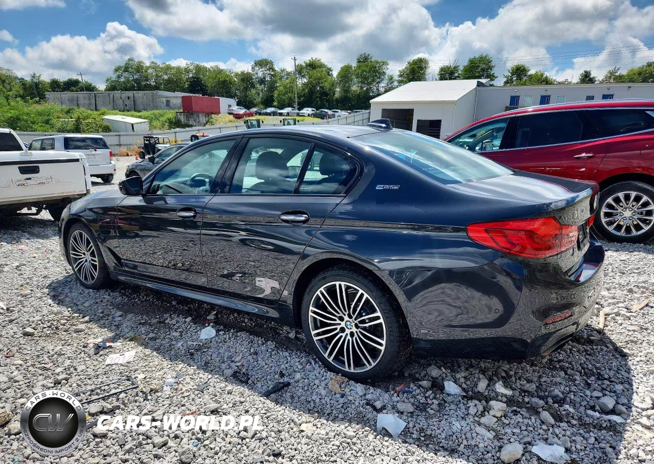 2018 BMW 530Xe VIN:WBAJB1C58JB374872 - 2