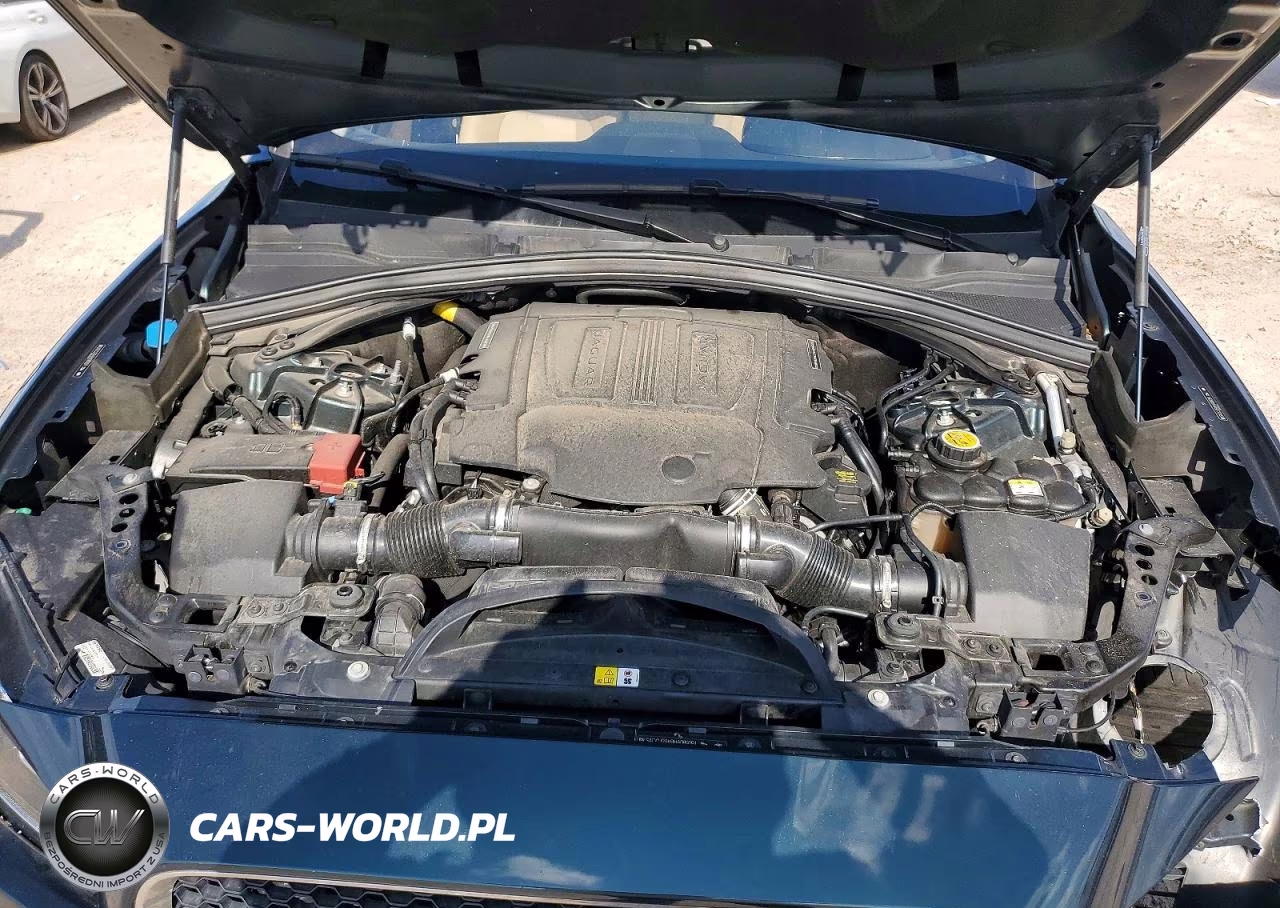 2017 Jaguar F-Pace Premium VIN:SADCJ2BV9HA089091 - 12