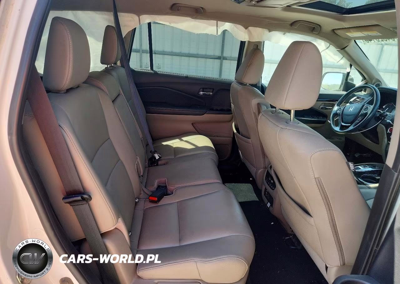 2017 Honda Pilot Touring VIN:5FNYF6H95HB075362 - 11
