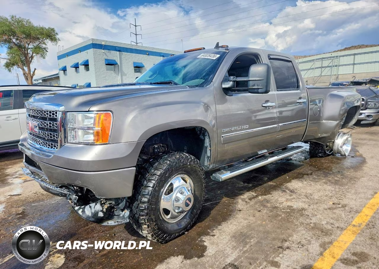 2013 GMC Sierra K3500 Denali