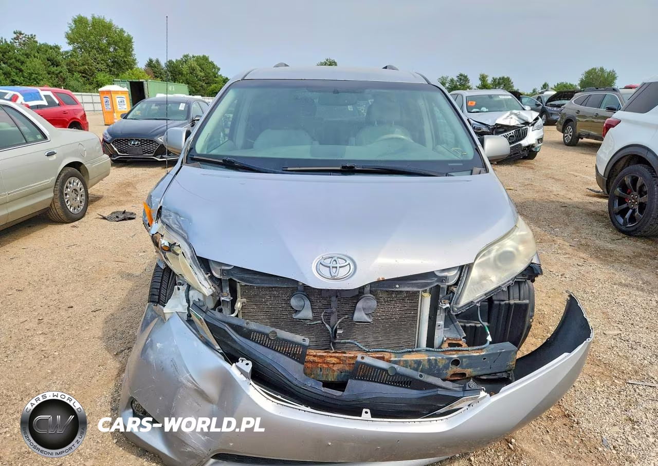 2013 Toyota Sienna Le VIN:5TDKK3DC1DS289658 - 5