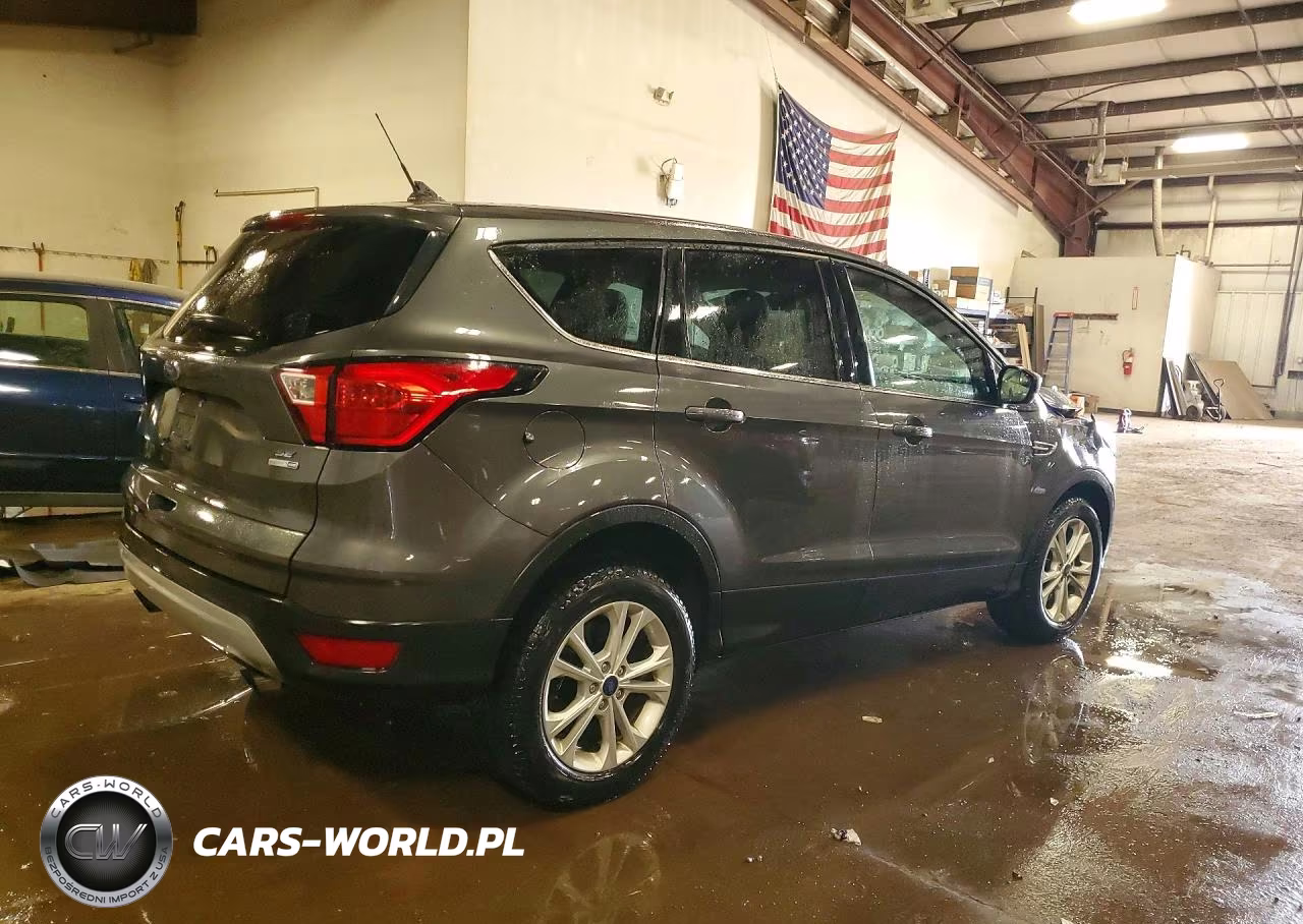 2019 Ford Escape Se VIN:1FMCU9GD1KUC01654 - 3