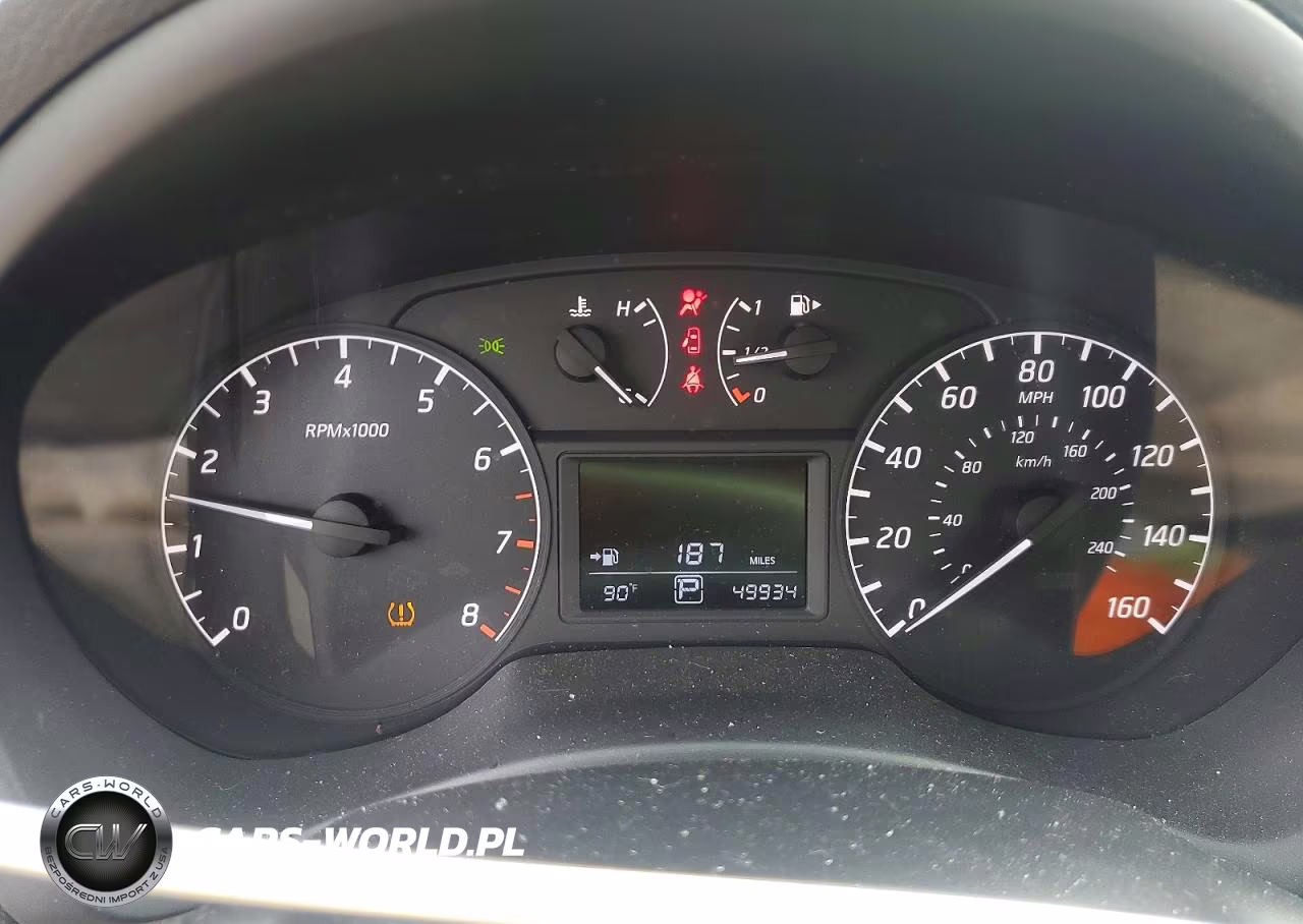 2017 Nissan Sentra S VIN:3N1AB7AP4HY365370 - 9