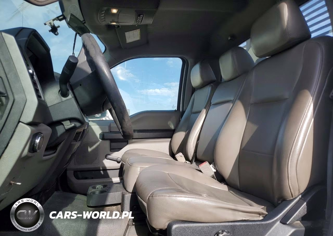 2018 Ford F550 Super - Delivery Truck VIN:1FDUF5GT7JEB31181 - 7
