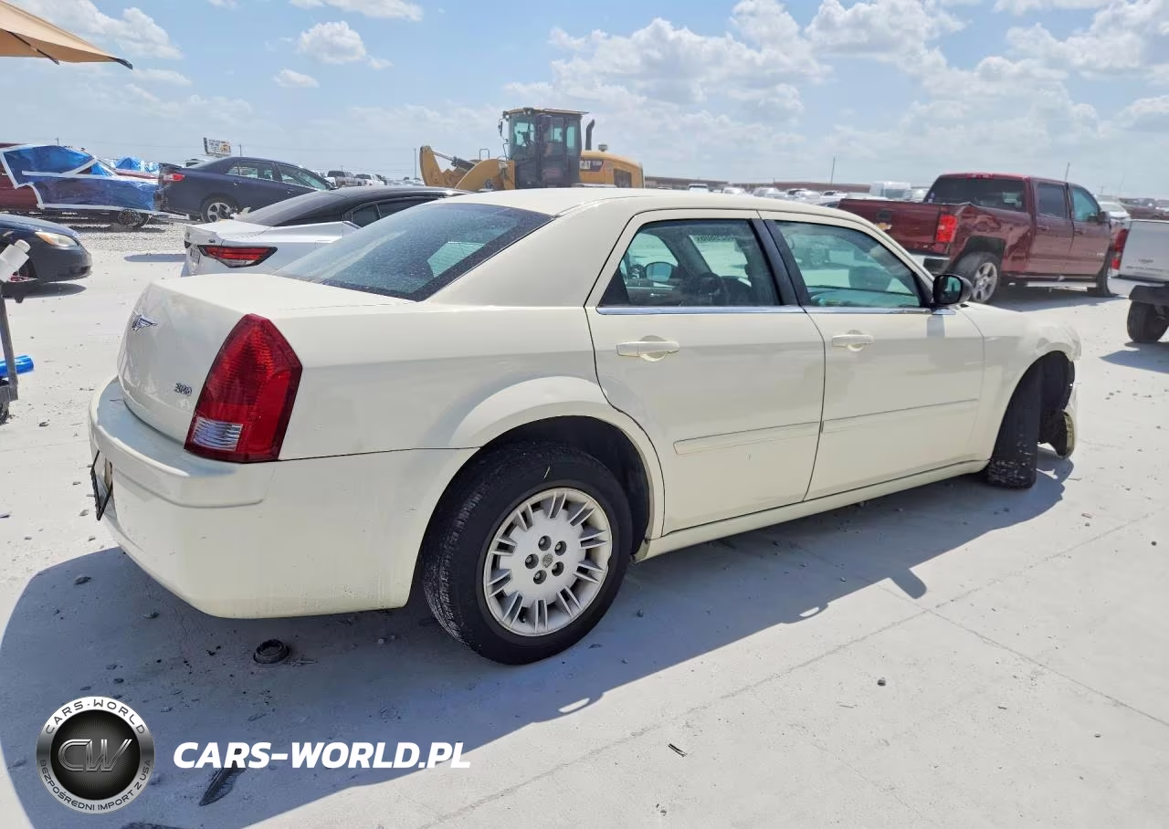 2006 Chrysler 300 VIN:2C3KA43R26H171798 - 3
