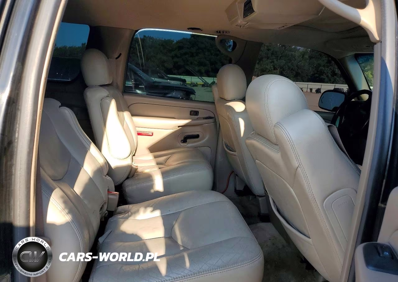 2004 Chevrolet Suburban K1500 VIN:1GNFK16Z74J255400 - 11