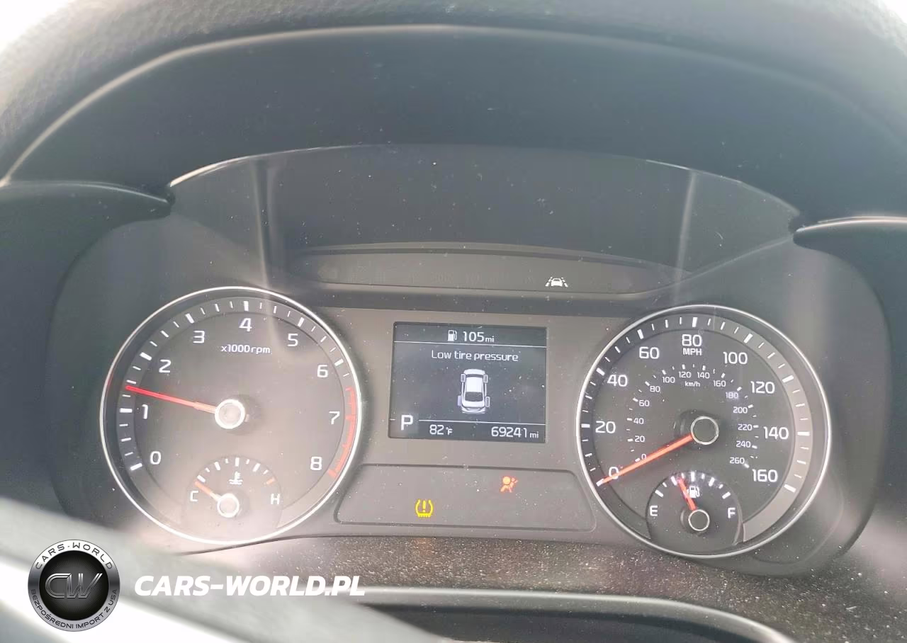 2019 Kia Forte Lxs VIN:3KPF24AD4KE027290 - 9