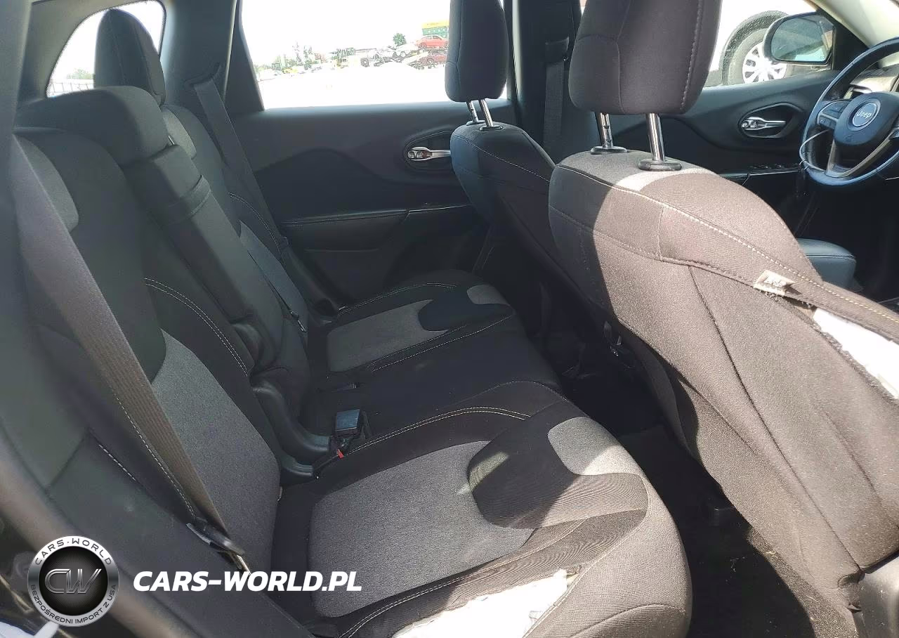 2014 Jeep Cherokee Sport VIN:1C4PJLAB2EW262040 - 11