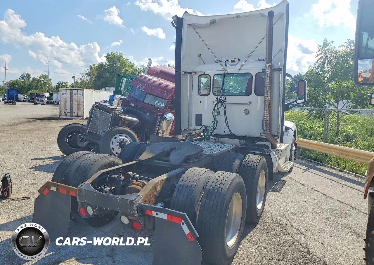 2014 Peterbilt 579 - Semi Truck VIN:1XPBD49X7ED254341 - 3