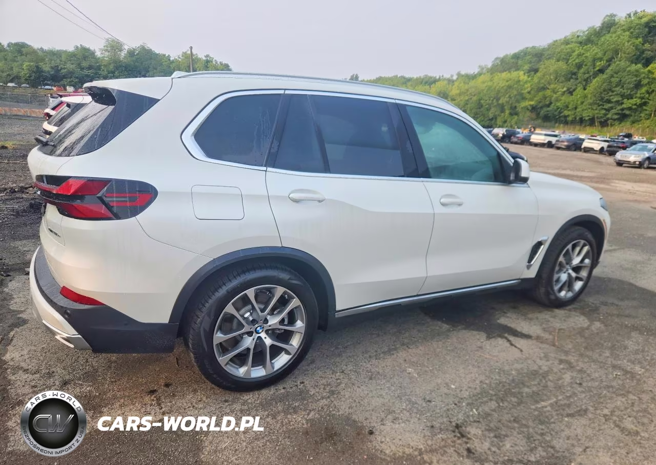 2026 BMW X5 xDrive50E VIN:5UX43EU02T9382370 - 3