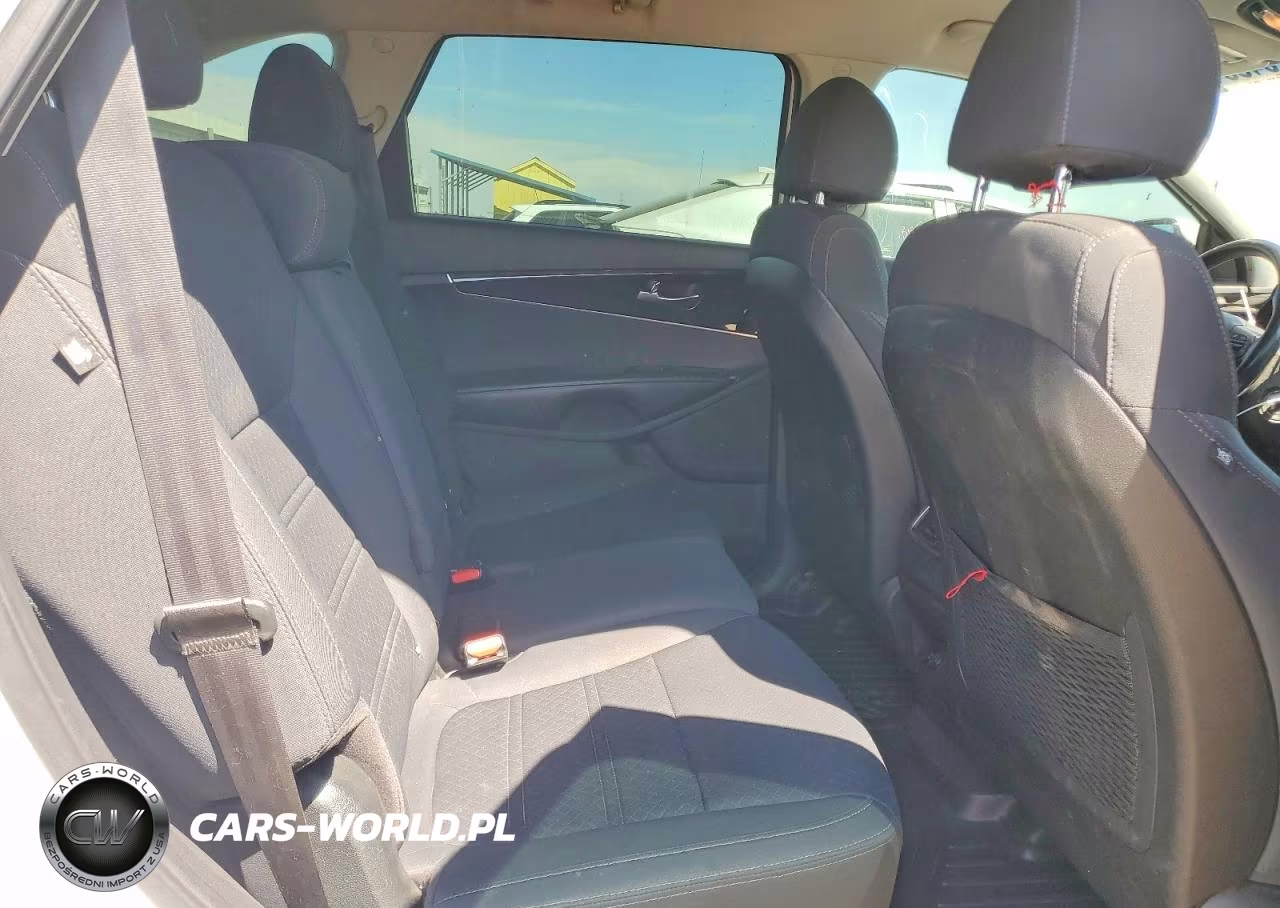 2018 Kia Sorento Lx VIN:5XYPG4A33JG387360 - 11