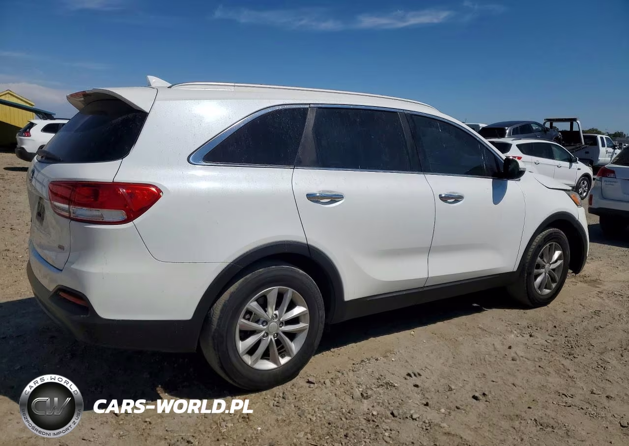 2018 Kia Sorento Lx VIN:5XYPG4A33JG387360 - 3