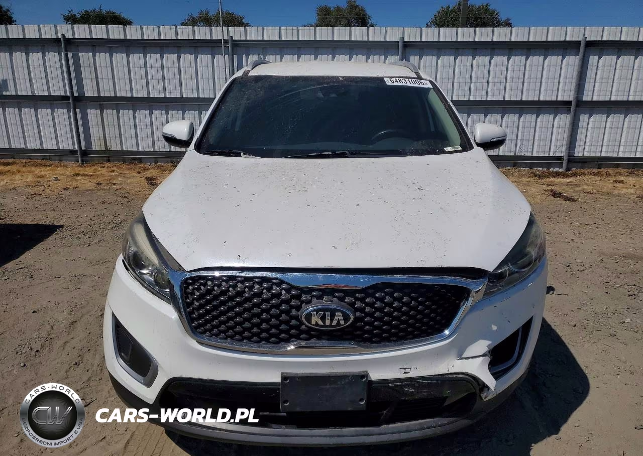 2018 Kia Sorento Lx VIN:5XYPG4A33JG387360 - 5