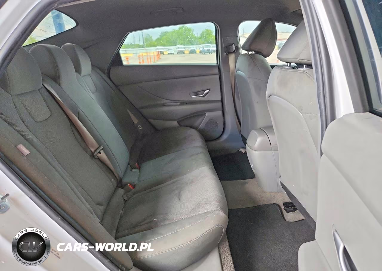 2025 Hyundai Elantra Se VIN:KMHLL4DG7SU061159 - 10