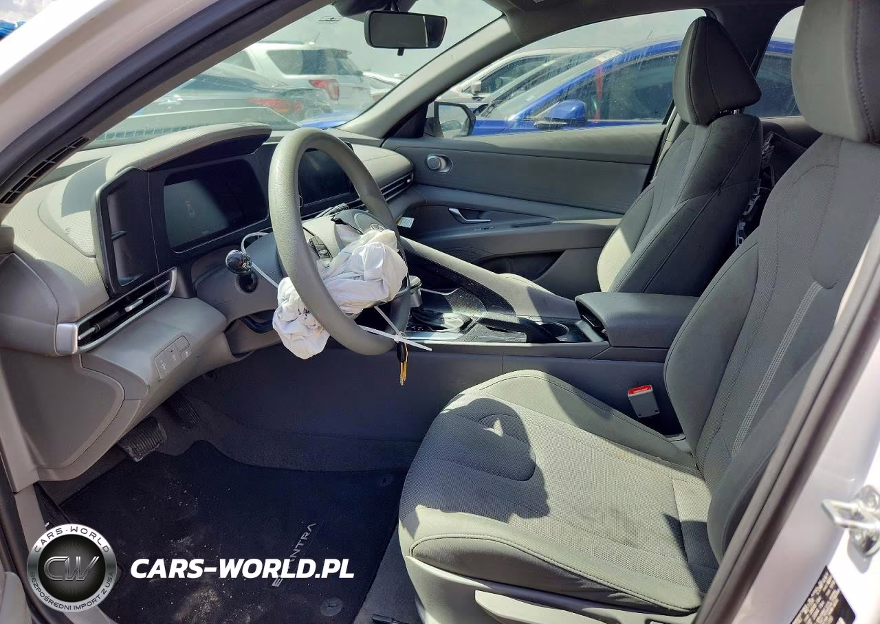 2025 Hyundai Elantra Se VIN:KMHLL4DG7SU061159 - 7