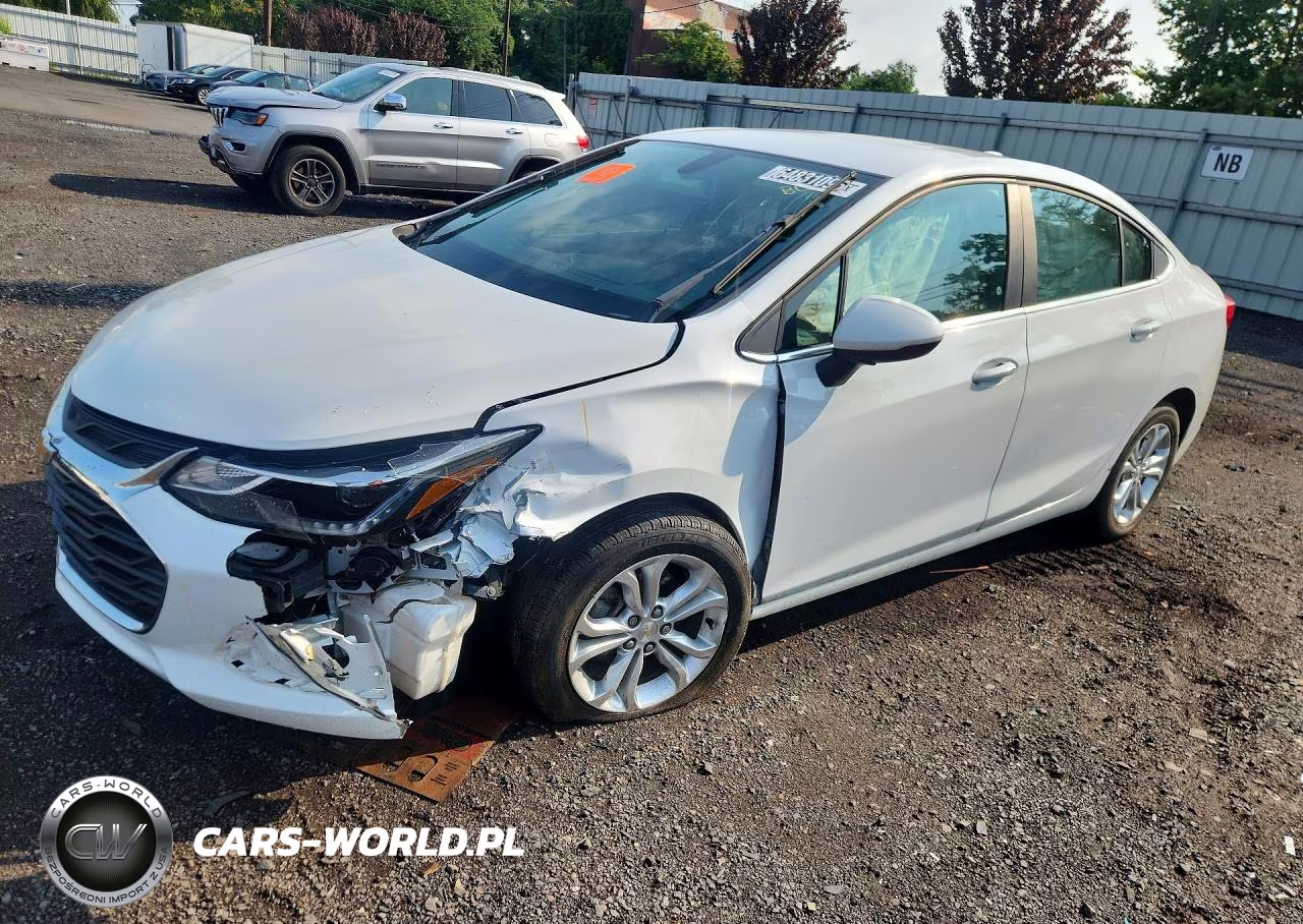 2019 Chevrolet Cruze Lt – zdjęcie 1 z 12